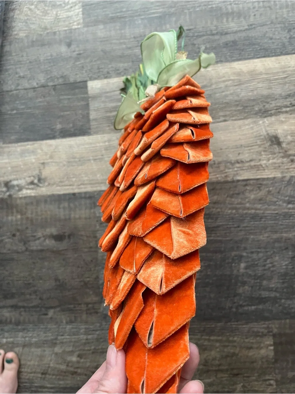The Farmhouse! Rachel Ashwell Hanging Carrot Wreath Swag! Easter Spring! New!
